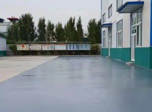 亳州彩色路面喷涂翻新的材料对冬季
